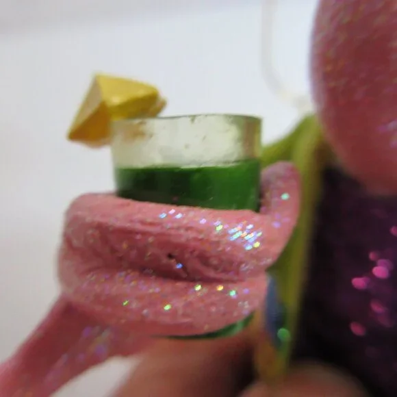 December Diamonds 2003 FELIPA & FELIPE THE FLAMINGO Christmas Ornaments - Picture 12 of 16